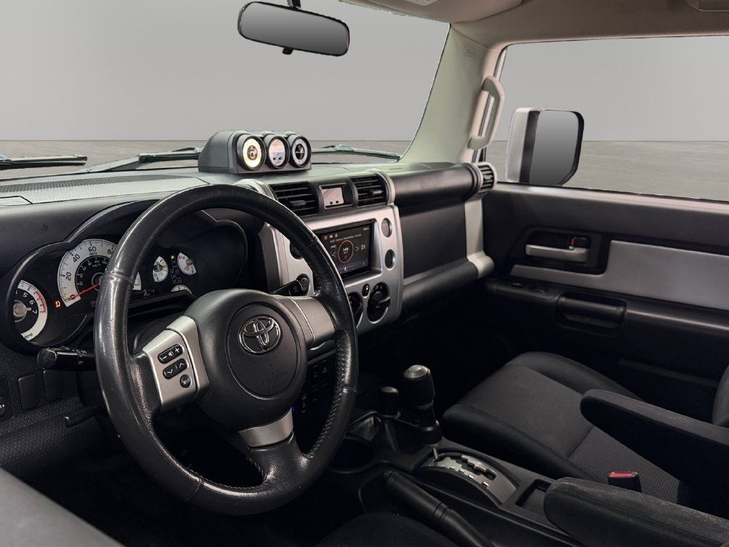 Used 2008 Toyota FJ Cruiser 4WD w/ Upgrade Pkg 2 image 16