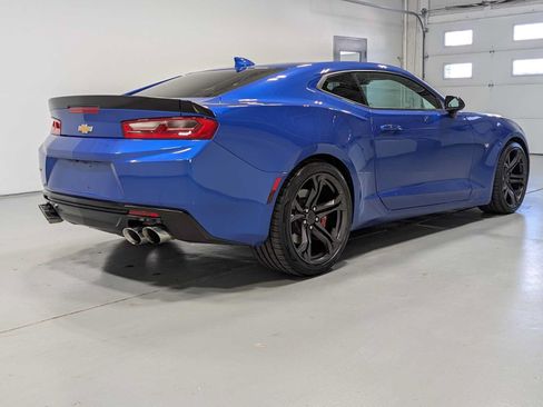 Used 2018 Chevrolet Camaro SS RWD image 7