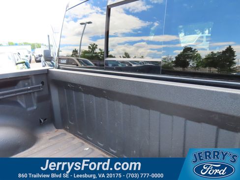 Used 2020 RAM 1500 Limited w/ Black Appearance Package AWD/4WD image 10