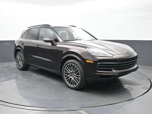 Certified 2023 Porsche Cayenne S Platinum AWD/4WD image 25