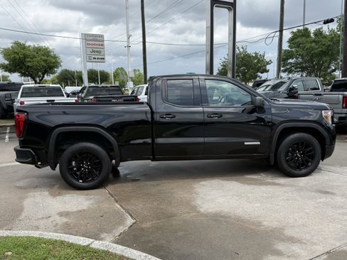 Used 2022 GMC Sierra 1500 Elevation image 3