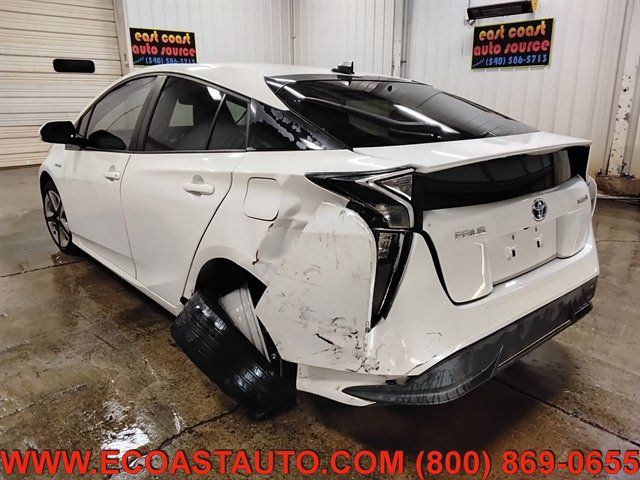 Used 2016 Toyota Prius Four Touring FWD image 3