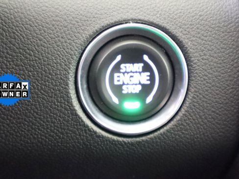 Certified 2025 GMC Acadia Elevation AWD/4WD image 33