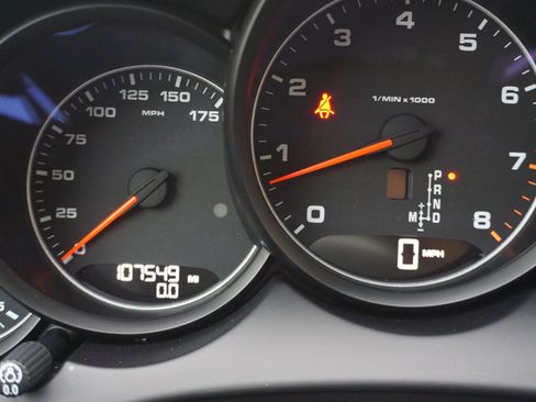 Used 2017 Porsche Cayenne Platinum Edition image 26