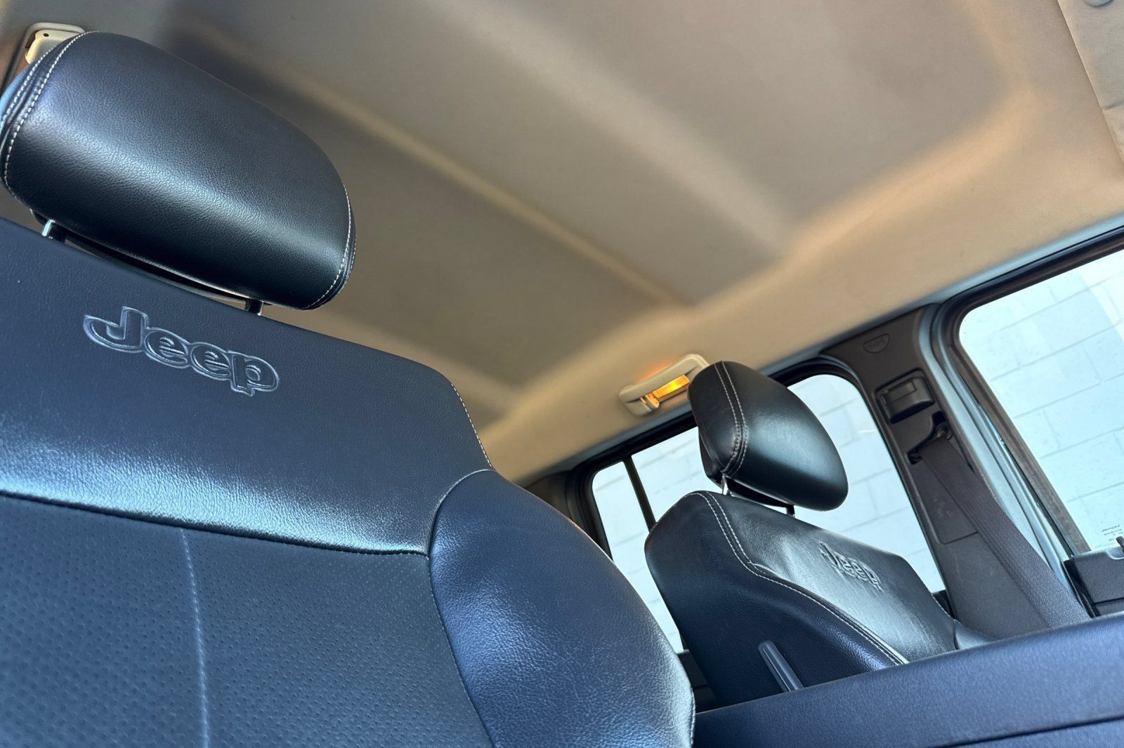 Used 2012 Jeep Liberty Sport AWD/4WD image 17