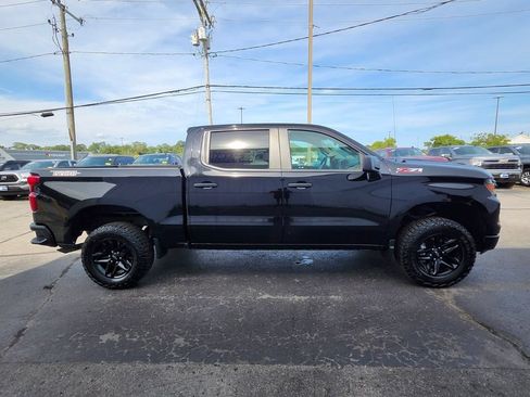 Used 2023 Chevrolet Silverado 1500 Custom Trail Boss AWD/4WD image 6