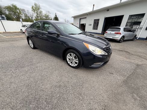 Used 2013 Hyundai Sonata GLS w/ Popular Equipment Pkg FWD image 6