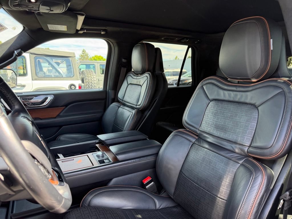 Used 2024 Lincoln Navigator Black Label AWD/4WD image 15