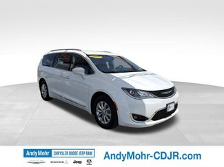 Used 2019 Chrysler Pacifica Touring-L FWD 360° Tour
