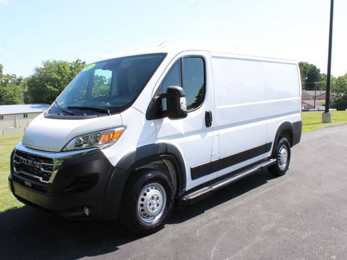 Used 2025 RAM ProMaster 2500 w/ U-Haul Equipment Group FWD image 2