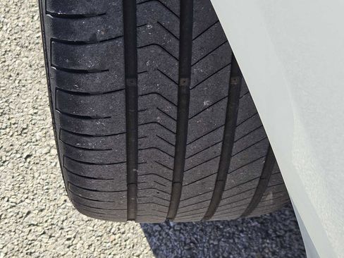 Used 2017 Nissan Maxima SR w/ Midnight Edition image 10