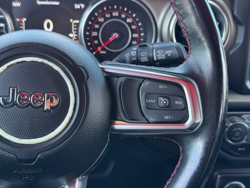 Used 2018 Jeep Wrangler Unlimited Rubicon AWD/4WD image 23