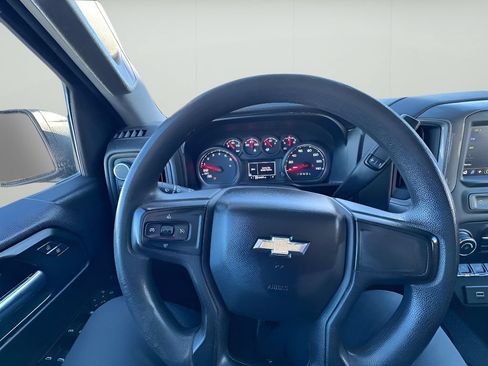 Used 2020 Chevrolet Silverado 1500 Custom w/ Custom Value Package AWD/4WD image 19