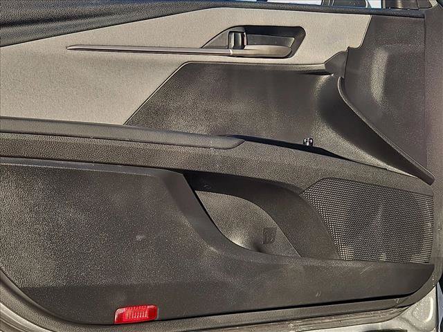 Used 2025 Toyota Camry LE w/ Convenience Package FWD image 10