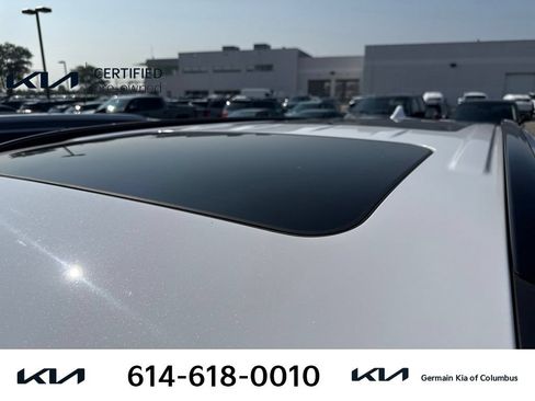 Certified 2021 Kia Telluride SX w/ SX Prestige Package AWD/4WD image 8