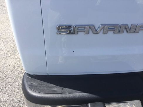 Used 2014 GMC Savana 2500 RWD image 14