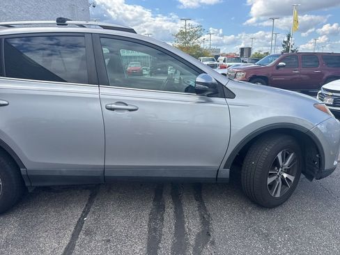 Used 2017 Toyota RAV4 XLE image 12