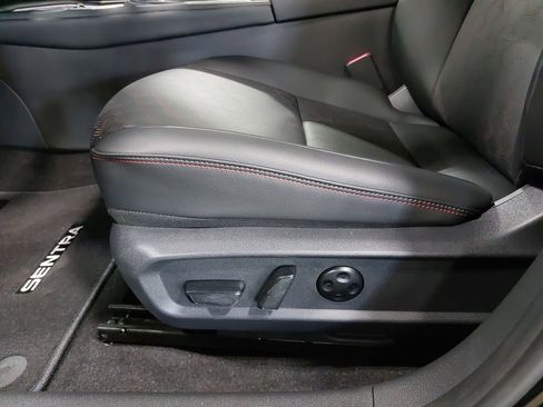 New 2026 Nissan Sentra SR w/ SR Premium Package FWD image 28