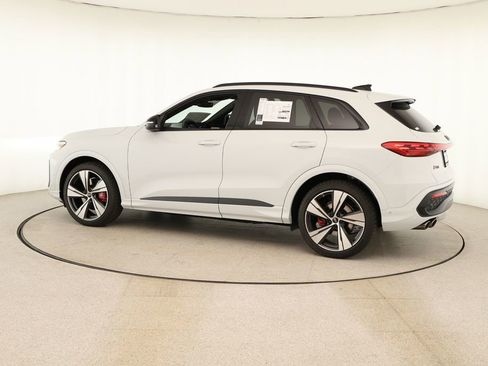 New 2025 Audi SQ5 Premium Plus image 3