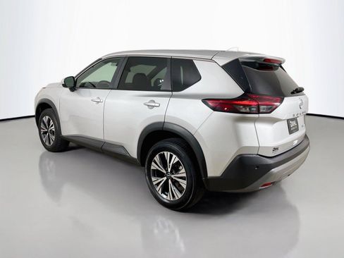 Used 2023 Nissan Rogue SV AWD/4WD image 10