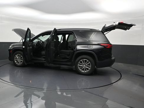 Used 2023 Chevrolet Traverse LT FWD image 35