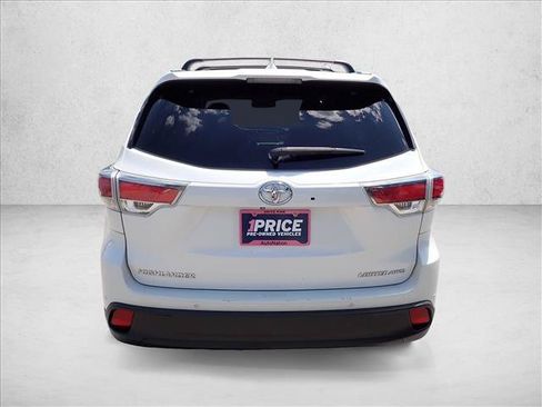 Used 2015 Toyota Highlander Limited AWD/4WD image 3