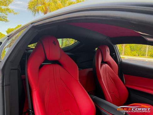 Used 2019 Ferrari 812 Superfast RWD image 27