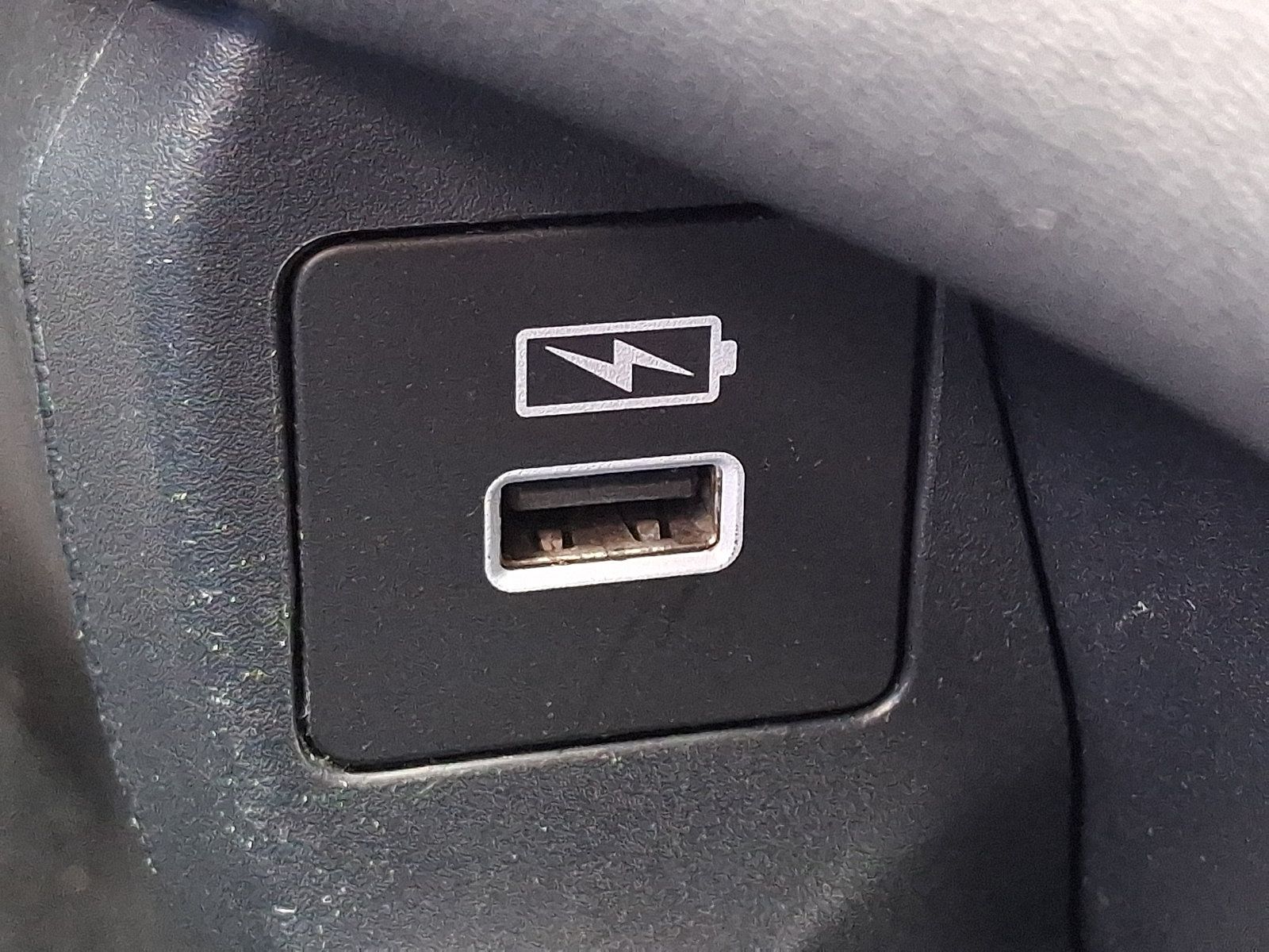Used 2023 Honda HR-V LX image 26