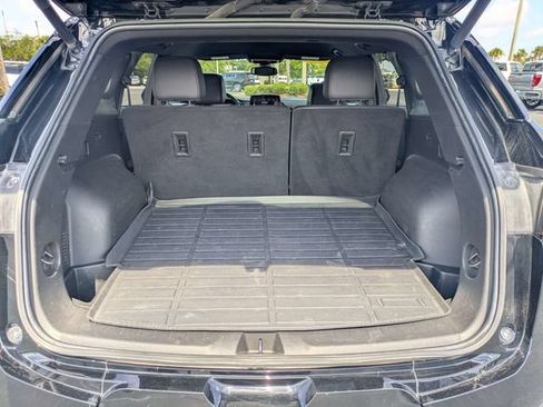 Used 2023 Chevrolet Blazer RS w/ Enhanced Convenience Package FWD image 12