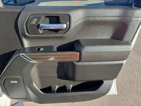 Used 2021 Chevrolet Silverado 1500 LT Trail Boss w/ Convenience Package II image 27