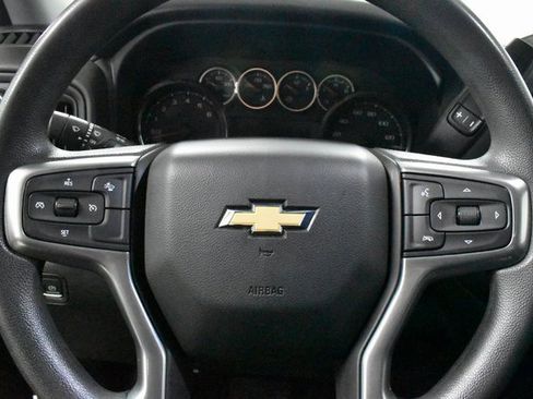 Used 2022 Chevrolet Silverado 1500 Custom w/ Safety Confidence Package image 19