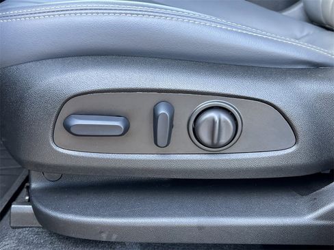 Used 2024 Buick Enclave Essence w/ Sport Touring Edition image 20