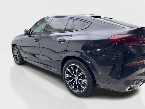 Used 2025 BMW X6 xDrive40i image 14