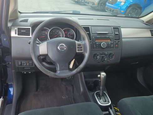 Used 2011 Nissan Versa 1.8 S w/ Plus Pkg FWD image 14