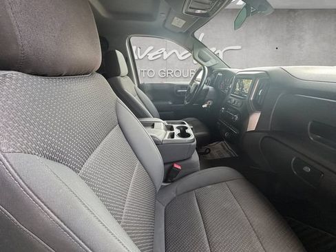 Used 2019 Chevrolet Silverado 1500 Custom Trail Boss w/ Custom Convenience Package AWD/4WD image 30