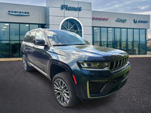 New 2026 Jeep Grand Cherokee Summit AWD/4WD image 1