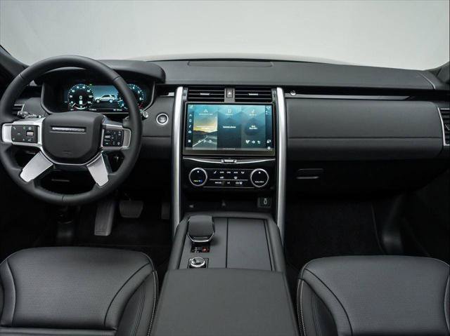 New 2026 Land Rover Discovery S AWD/4WD image 19