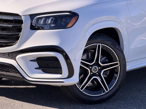 New 2026 Mercedes-Benz GLS 450 4MATIC image 4