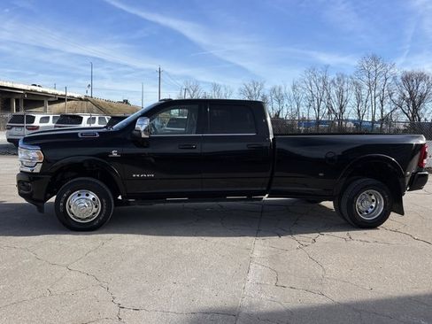 Used 2024 RAM 3500 Limited w/ Safety Group image 10