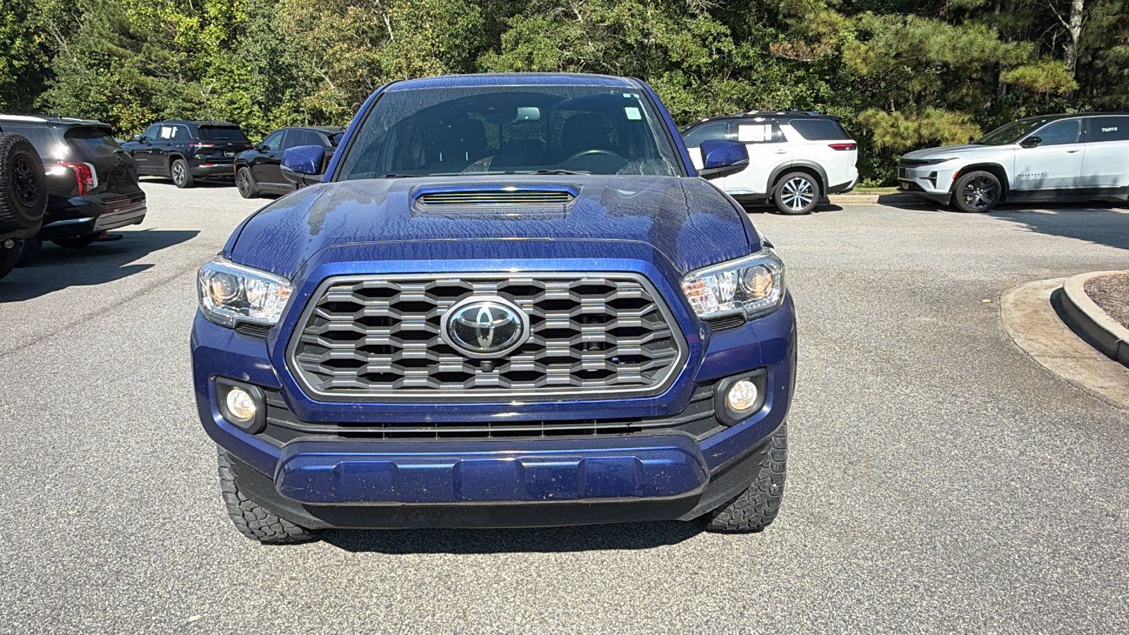 Used 2023 Toyota Tacoma TRD Sport w/ Advanced Technology Package AWD/4WD image 3