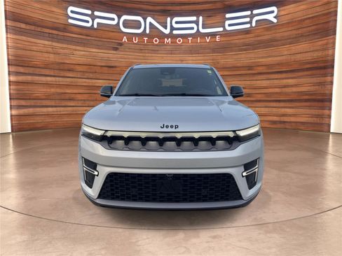 New 2026 Jeep Grand Wagoneer L Summit w/ Premium Group III AWD/4WD image 9