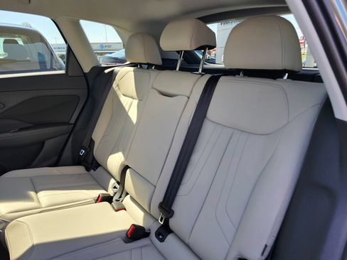 New 2026 Audi Q3 quattro 2.0T AWD/4WD image 14