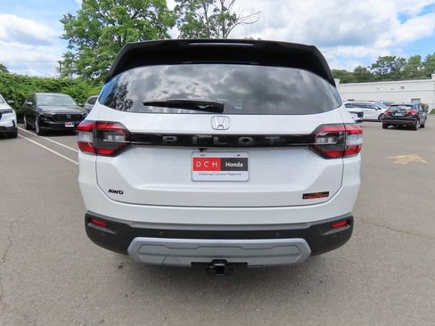 New 2025 Honda Pilot TrailSport image 5