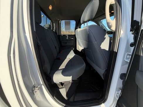 Used 2018 RAM 1500 Big Horn image 28