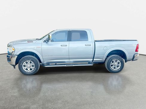 Used 2022 RAM 2500 Laramie AWD/4WD image 4