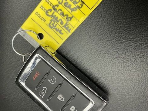 Used 2023 Jeep Grand Cherokee 4WD 4xe image 29