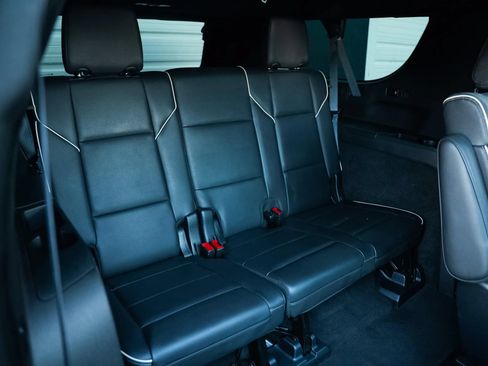 Used 2021 Cadillac Escalade ESV Sport AWD/4WD image 33