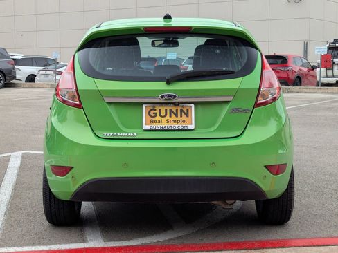 Used 2015 Ford Fiesta Titanium image 5