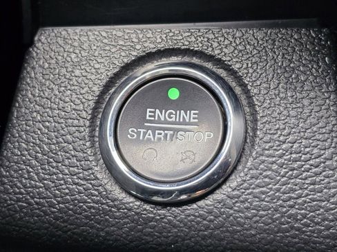 Used 2015 Ford F150 Lariat w/ Equipment Group 502A Luxury image 12