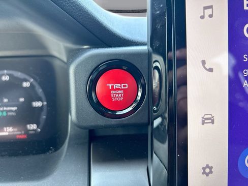 Certified 2025 Toyota Tacoma TRD Sport RWD image 18